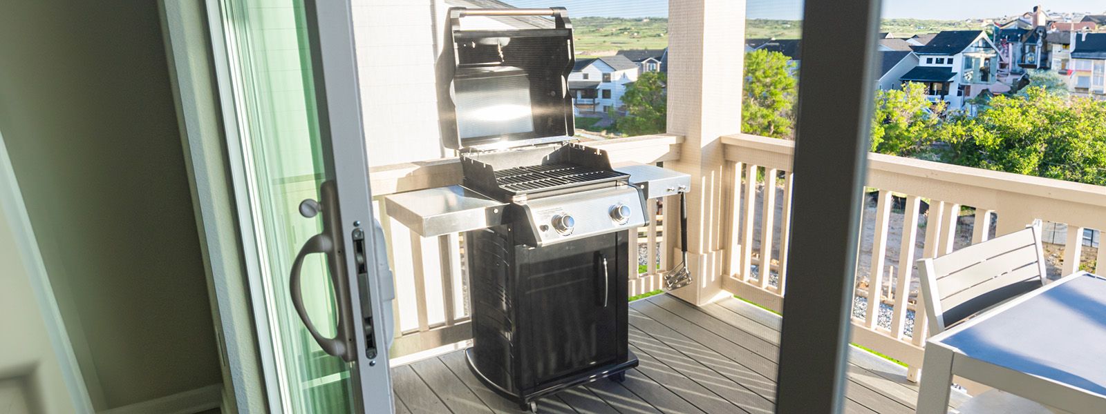 Insurer Calls For Balcony Barbecue Ban